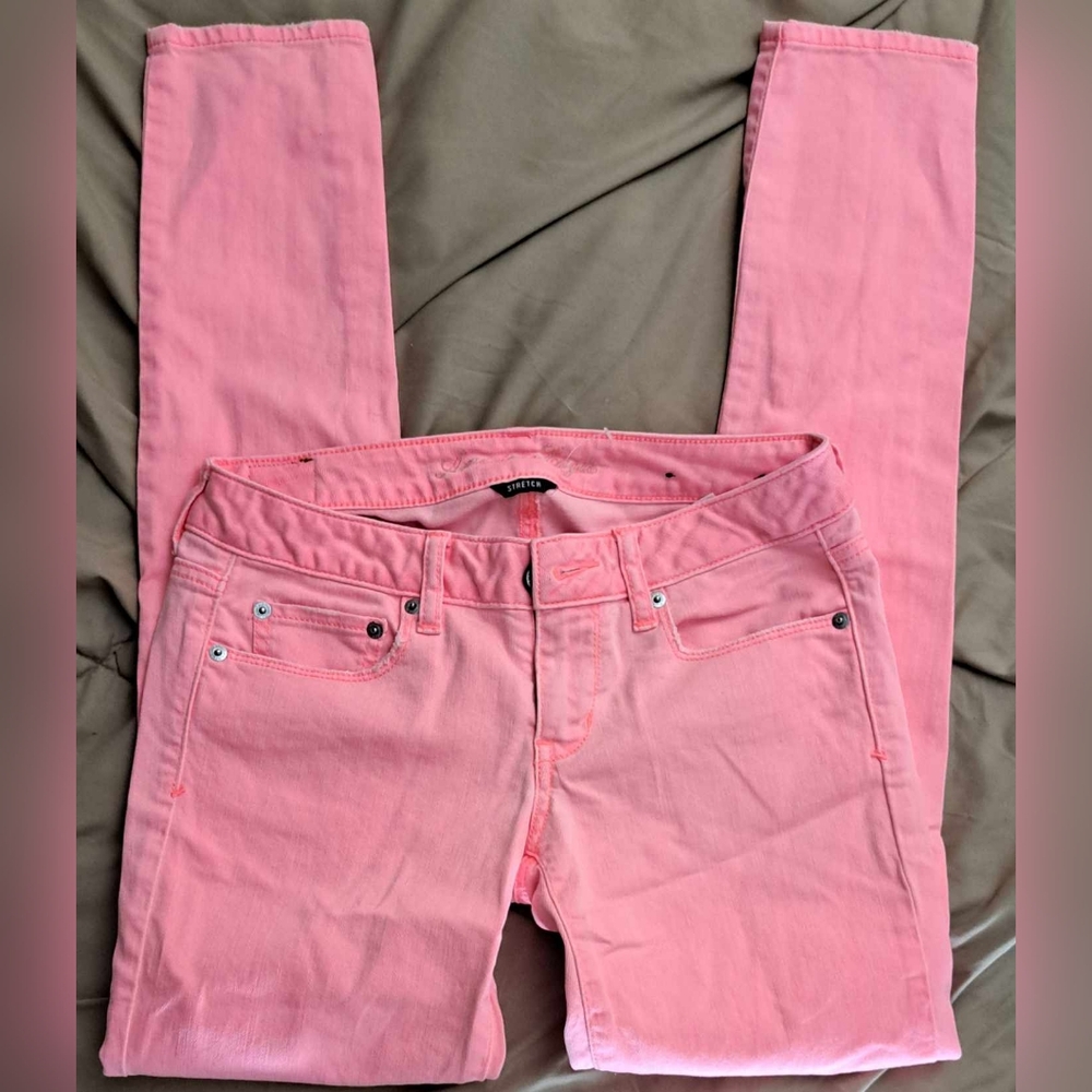 American Eagle Pink stretch pants size 4 regular, new without the tags
